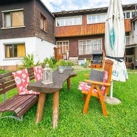 Cosy In With Garden Apartament *